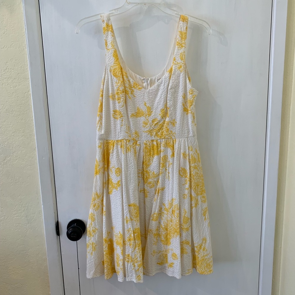 💖4 for $20💖 White and Yellow Floral Sundress